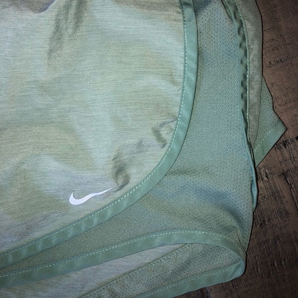 Nike running shorts - Picture 5 of 5